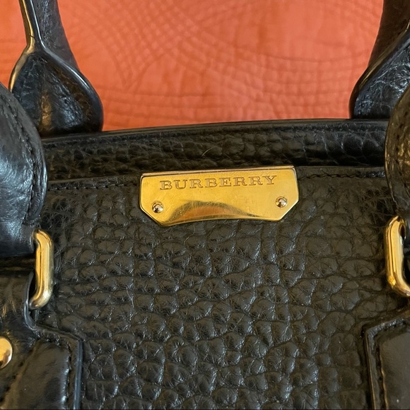 Burberry Clifton Convertible Tote Heritage Grained Leather Medium - Picture 5 of 15